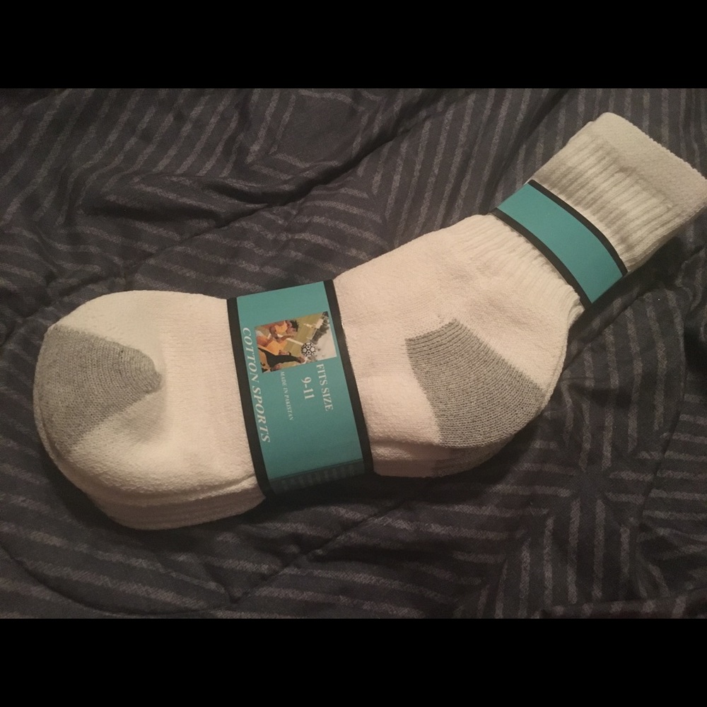 Mens Sports Socks, White With Gray Toe And Heal